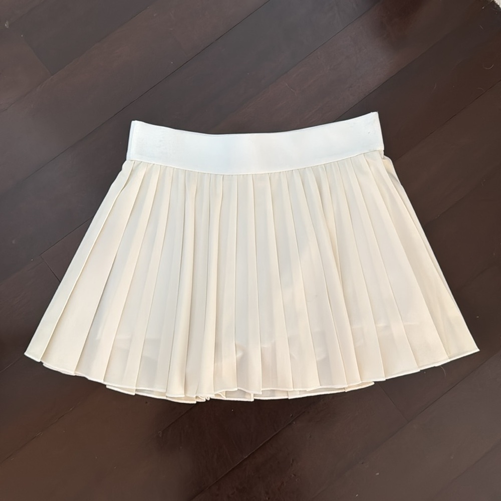Aritzia Modena White Pleated Tennis Mini Skirt - Picture 3 of 5